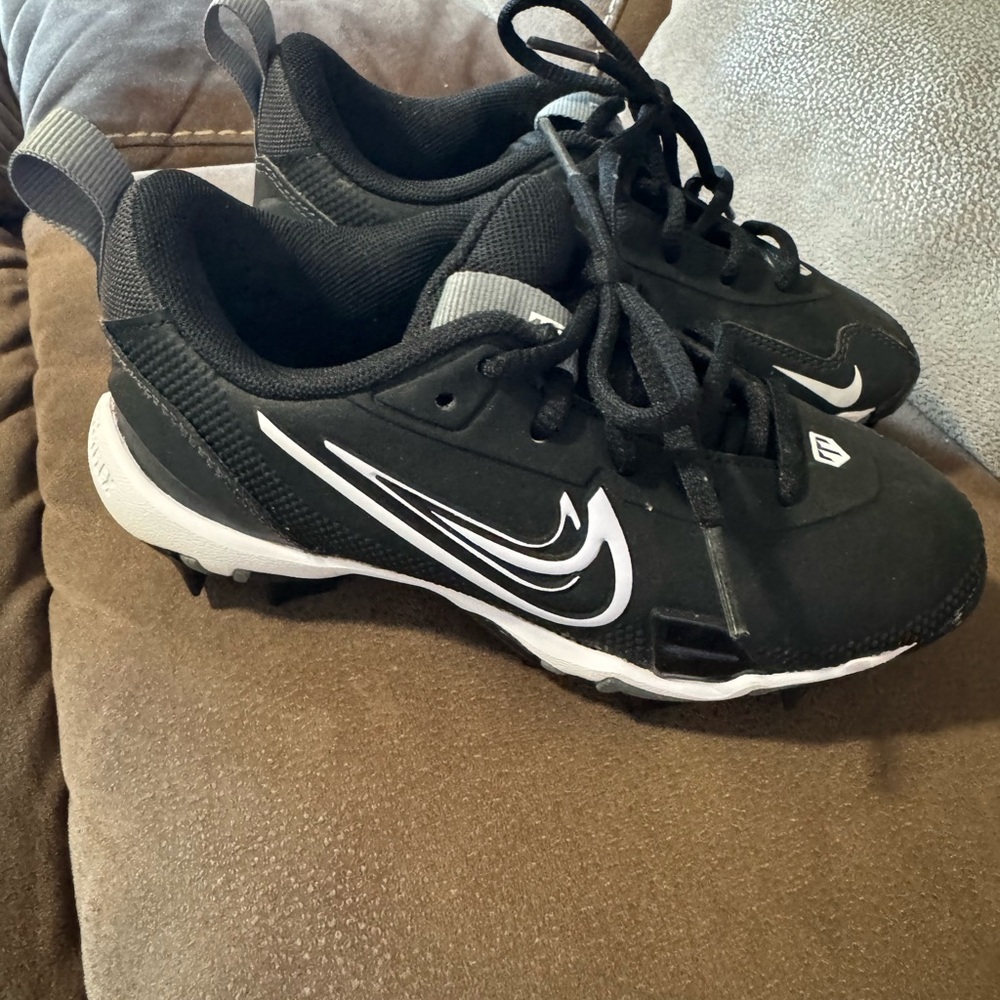 Nike Fastflex cleats size 13
